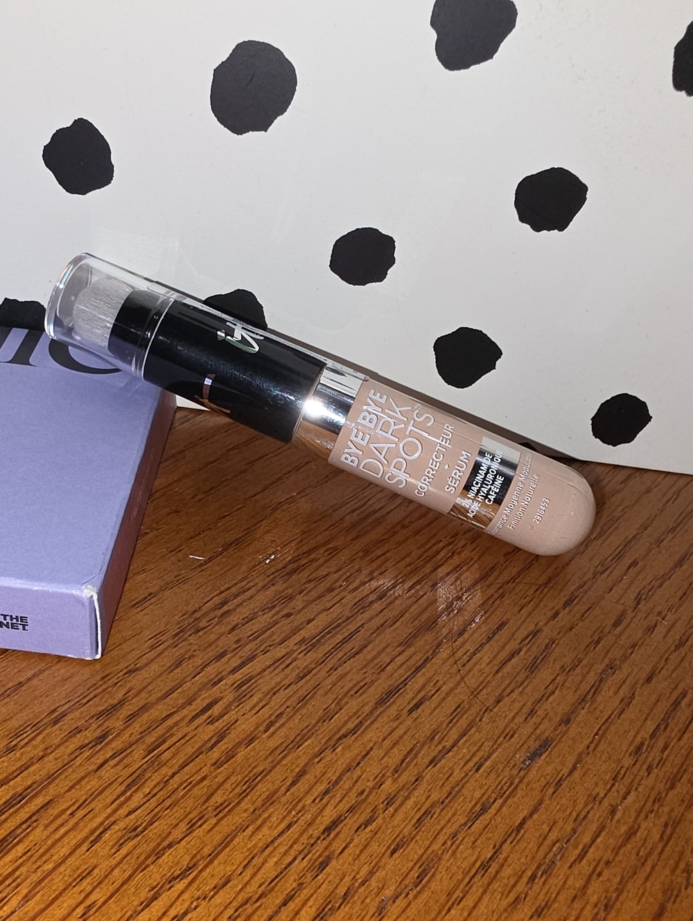 it cosmetics Bye Bye Dark Spots Corrective Serum Concealer - Light Beige